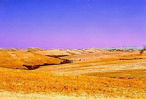 Mondlandlandschaft: Die abgeernteten Felder um Volterra